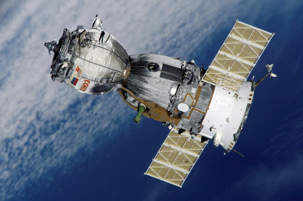 satelit3-1024x678 Koliko satelita kruži oko Zemlje?